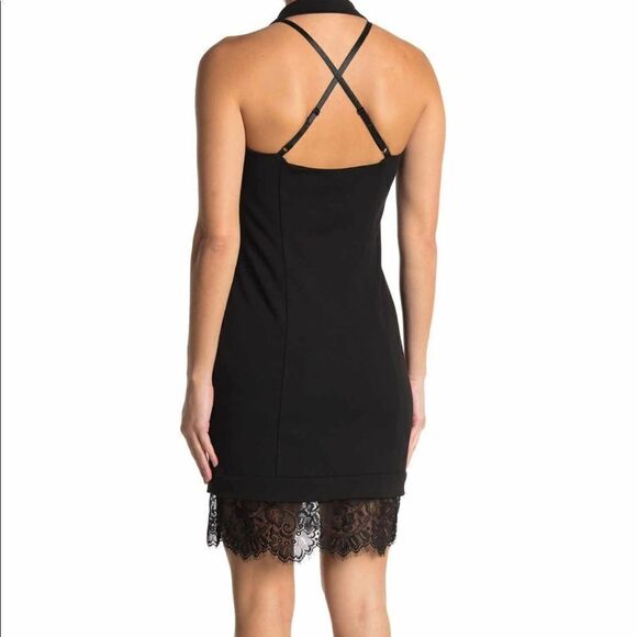 šLastādealĀ šLaceāHemābuttonādownādress - Picture 2 of 4